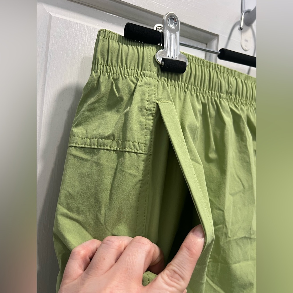 VRST NWT Everyday 5” Relaxed Elastic Waist UV Protection Green Shorts SZ XL NEW - Picture 5 of 10